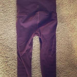 Lululemon reveal crops 15’